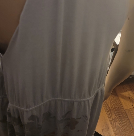 Grey cross front dress - Picture 4 of 4